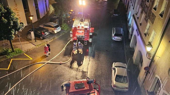 In Hallein wurden in der Nacht auf Freitag 20 Menschen evakuiert. 