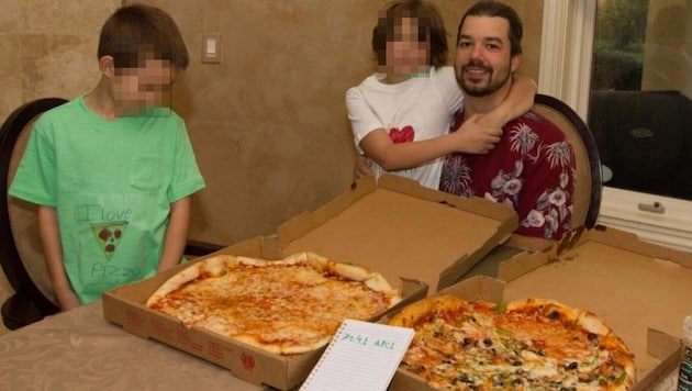 Laszlo Hanyecz mit seinen Kindern