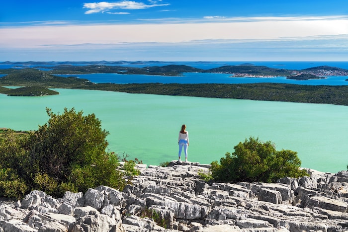 Erkunde die unberührte Natur des Vransko-Jezero-Naturparks.