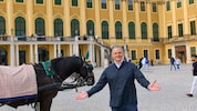 Das Schloss Schönbrunn bildet die Prachtkulisse für Andi Wojtas neue Wirkungsstätte. Per sofort ...