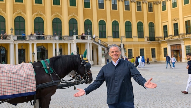 Das Schloss Schönbrunn bildet die Prachtkulisse für Andi Wojtas neue Wirkungsstätte. Per sofort kocht er im Restaurant „Joseph II.“ groß auf.