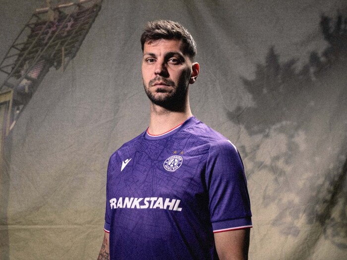 Aleksandar Dragovic und Co. werden das neue Heimtrikot bereits am Samstag gegen Blau-Weiß Linz ...