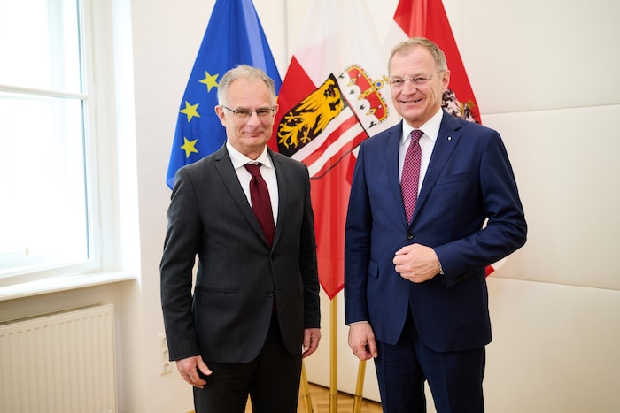 Finanzminister Marterbauer ist gebürtiger Oberösterreich, es war sozusagen ein Heimatbesuch bei LH Thomas Stelzer. 