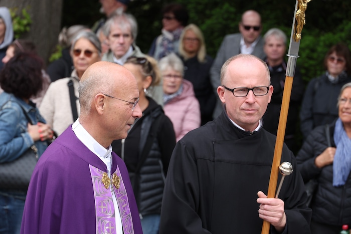 Toni Faber (l.)