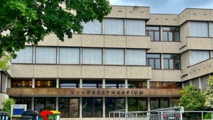 In seinem Gymnasium fühlt sich der 13-Jährige nicht mehr sicher. (Bild: Kerschbaummayr Werner)