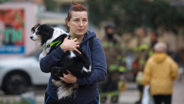 Ihren Hund konnte die Ukrainerin bei der Drohnenattacke in Sicherheit bringen.