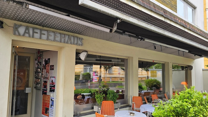Das Geburtshaus von Ingeborg Bachmann ist nicht weit weg vom Cafe.