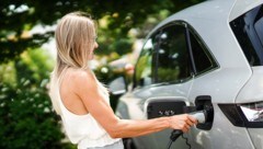 E-Auto-Besitzer sollen künftig tiefer in die Tasche greifen.