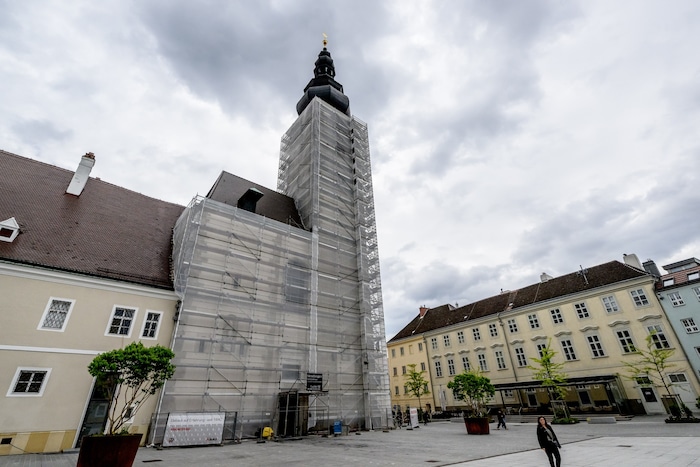 Der Turm wird derzeit renoviert – bis 2031 soll die Generalsanierung des Domes abgeschlossen sein.