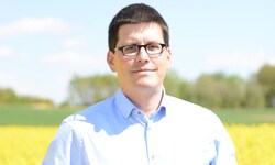 Den drastischen Rückgang heimischer Raps-Felder sieht Landwirtschaftskammer-Vizepräsident Lorenz ...