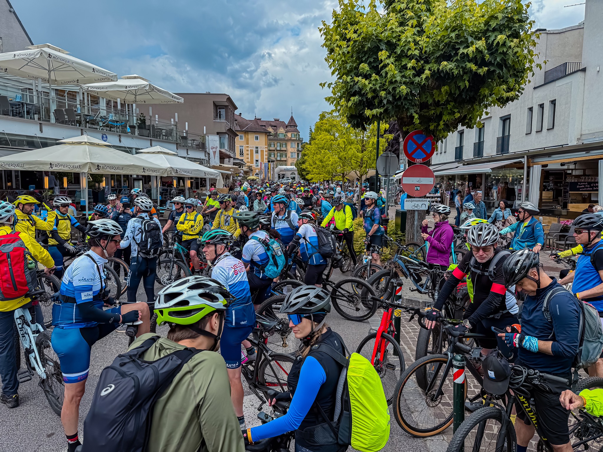 So viele Radfahrer hat Kärnten noch nicht gesehen. (Bild: Wallner Hannes) So viele Radfahrer hat Kärnten noch nicht gesehen. (Bild: Wallner Hannes)