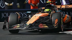 Lando Norris holt sich die Pole-Position in Monaco. (Bild: AFP/GABRIEL BOUYS)