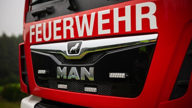 Die Hauptfeuerwache Villach stand mit 25 Kräften im Einsatz, nachdem ein Mixer-Akku explodiert ...