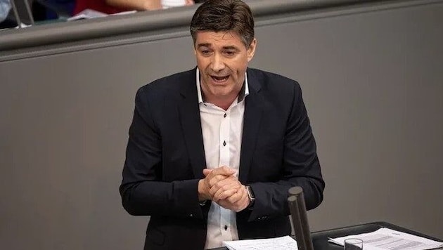 Hagen Reinhold war kurzzeitig im Jahr 2013 und von 2017 bis 2023 Mitglied des Deutschen Bundestags.