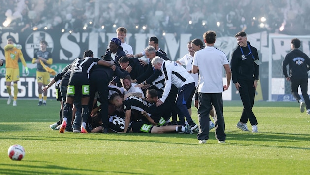 Sturm Graz jubelte nach Schlusspfiff ebenso intensiv, wie es zuvor gezittert hatte.