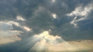 Der Mai bleibt weiterhin ungewöhnlich wechselhaft. Die Temperaturen klettern zumindest leicht ...