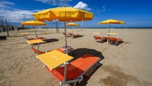 Badeurlaub in Italien boomt: Zwischen Juni und August wird in italiens Badeortschaften mit 110,1 ...