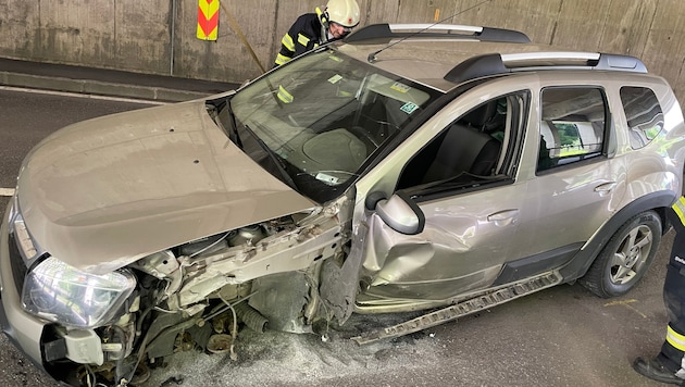 Dieser Wagen wird wohl nicht mehr zu reparieren sein.