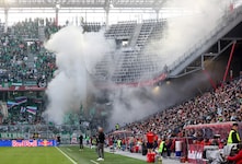 Rapid-Fans sorgten in Salzburg wieder einmal für Wirbel. (Bild: Tröster Andreas)