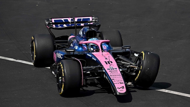 Pierre Gasly schaffte es auch mit nur drei Reifen in die Box zu fahren.