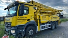 Der Lkw, wie ihn die Mitarbeiter in einem Industriegebiet nahe Marburg fanden.