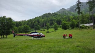 Bergretter und Flugpolizei waren in Ebensee im Einsatz (Bild: Bergrettung Ebensee)