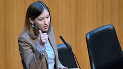 Integrationsministerin Claudia Plakolm (ÖVP) (Bild: APA/ROLAND SCHLAGER)
