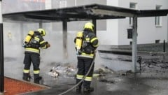 Die Feuerwehrleute konnten ein Ausbreiten des Brandes verhindern.