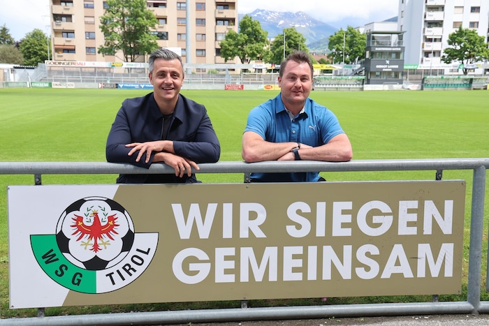 Der Slogan könnte bald Geschichte sein: Coach Semlic und Sportboss Köck.