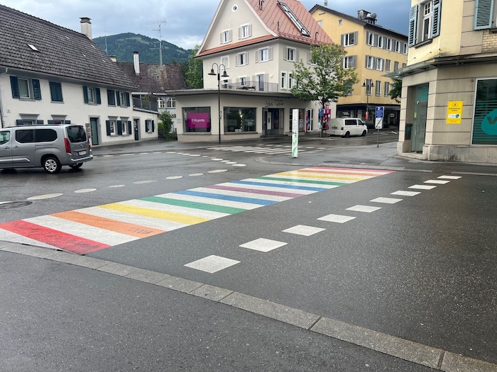 Der Schutzweg an der Bahnhofstraße. 