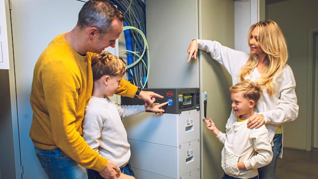 Wer sich für eine unserer hochmodernen und hochqualitativen Photovoltaik-Anlagen entscheidet, bekommt Sicherheit und Unabhängigkeit mitgeliefert. Und das ohne bürokratischen Aufwand von der ersten Sonnenstunde an
