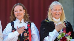Letzte gemeinsame Momente? Kronprinzessin Mette-Marit und Prinzessin Ingrid Alexandra genießen ...