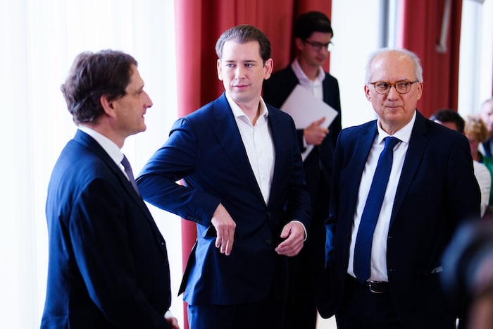 Der Anwalt Otto Dietrich, Sebastian Kurz und Verteidiger Werner Suppan (v.l.n.r)
