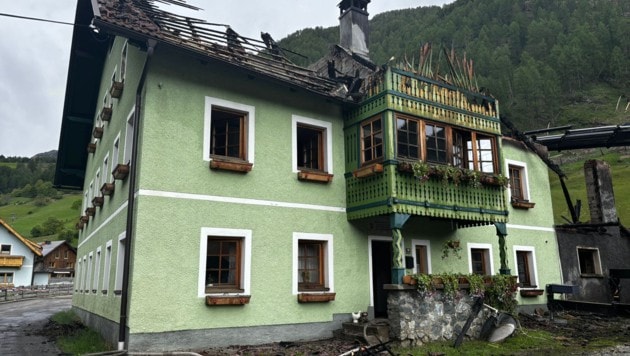 Das Haus ist unbewohnbar.