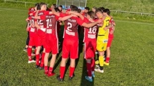 Schulterschluss im Kampf um den Titel bei Vasoldsberg. (Bild: SV Vasoldsberg)