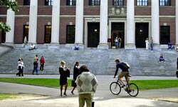 Die US-Regierung hat von der Harvard Universität eine Liste mit allen ausländischen Studierenden ...