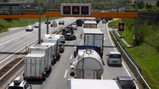 Auf der A10 Richtung VIllach stand bei Kuchl alles.