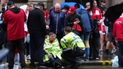 Nach der Tragödie am Montagabend steht Liverpool immer noch unter Schock. (Bild: AP/ASSOCIATED PRESS)
