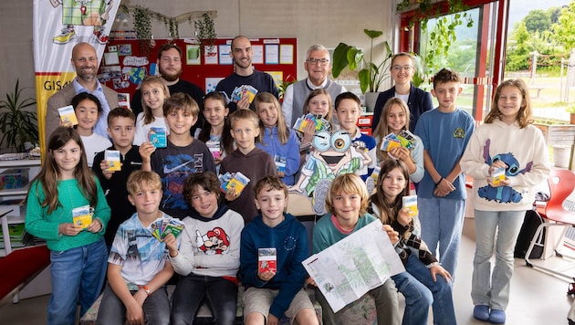 Neu ist das Kartenmaterial für Kinder der vierten Klassen. Im Bild die 4a der Praxisvolksschule der Pädagogischen Hochschule Salzburg.