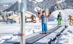 Groß dürfte die Freude bei den kleinsten Skifahrern sein. Die Lifte im Familienskigebiet bleiben ...