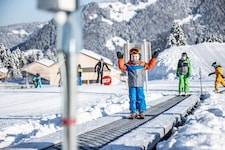 Groß dürfte die Freude bei den kleinsten Skifahrern sein. Die Lifte im Familienskigebiet bleiben ...