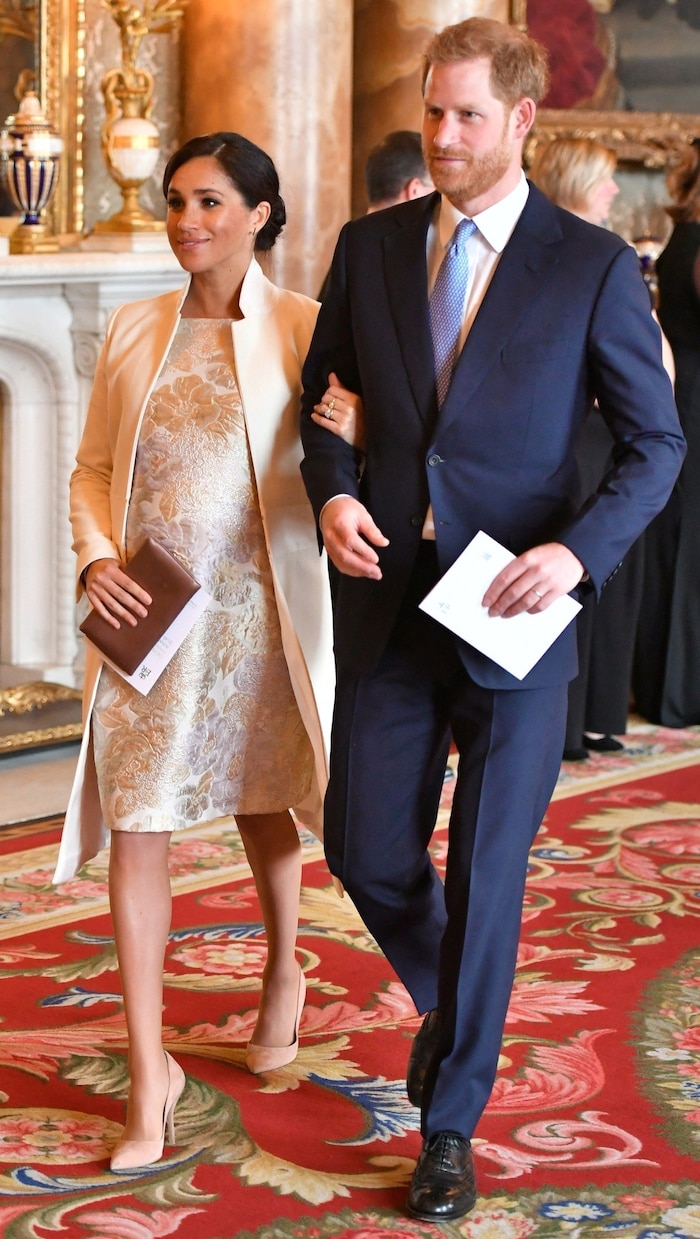 Trotz Babybauch waren im royalen Alltag High Heels für Herzogin Meghan weiterhin ein Muss.