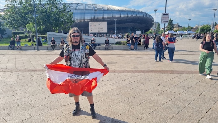 Der Wiener Maiden-Fan Robert Körner durfte zum Tourauftakt in Budapest natürlich nicht fehlen – es ist sein erstes von neun Maiden-Konzerten in diesem Sommer.