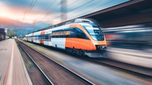 SNCF – der französische Bahnbetreiber – hat einen Großauftrag nach OÖ vergeben.
