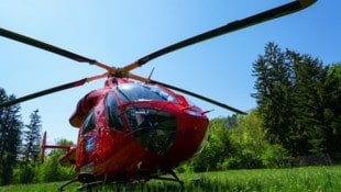 Der Verletzte wurde vom Notarzthubschrauber „Martin 3“ geborgen (Bild: Kerschbaummayr Werner)