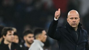 Arne Slot hat es nach Florian Wirtz offenbar auf einen weiteren Bundesliga-Spieler abgesehen. 