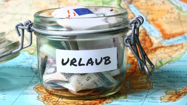 Der Tapetenwechsel ist vielen zwar wichtig, etwa gleich viele Österreicher brauchen das Extrageld aber für andere Zwecke. (Bild: Marie Maerz - stock.adobe.com)