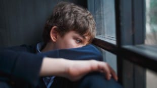 Der junge Tiroler befindet sich nach wie vor in Therapie. (Symbolfoto) (Bild: Stock Adobe/Irina Polonina)