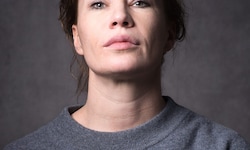 Birgit Minichmayr ist bekannt für eine intensive Bühnenpräsenz