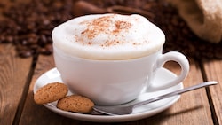 So sollte ein Kaffee mit feinem Milchschaum aussehen – Herr H. konnte in letzter Zeit nur davon träumen.  (Bild: Nitr - stock.adobe.com)